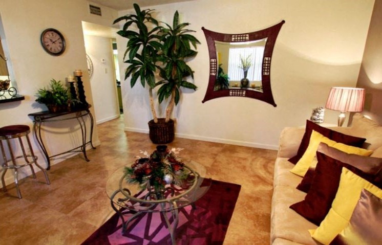 Living Room (Non-Renovated Apartment) at Presidio North Apartments in Phoenix, AZ